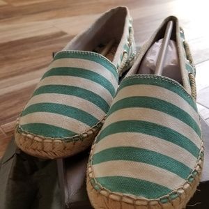 NWT Vince Camuto espedrill